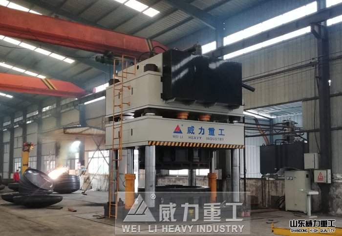 2500噸油壓機(jī)投入生產(chǎn)