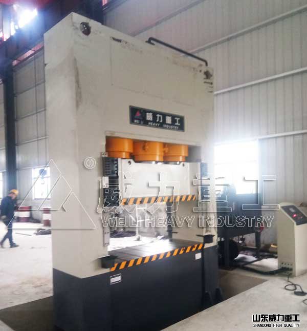 1000噸龍門(mén)油壓機(jī)