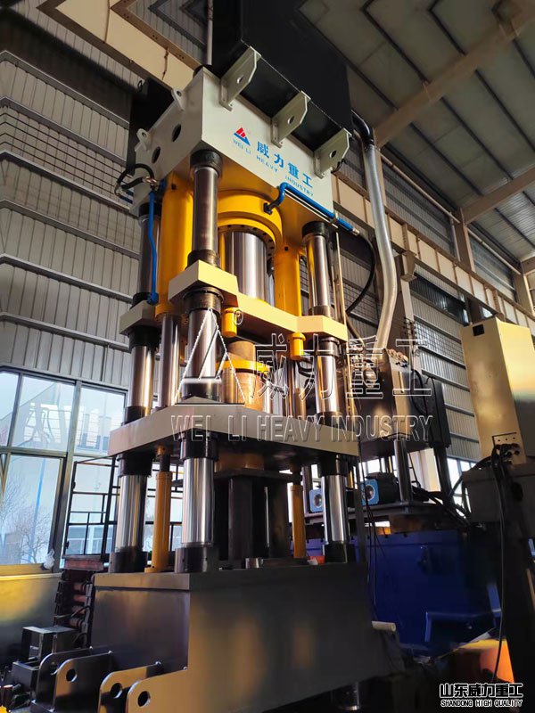 1000噸鐵粉啞鈴熱壓成型油壓機(jī)